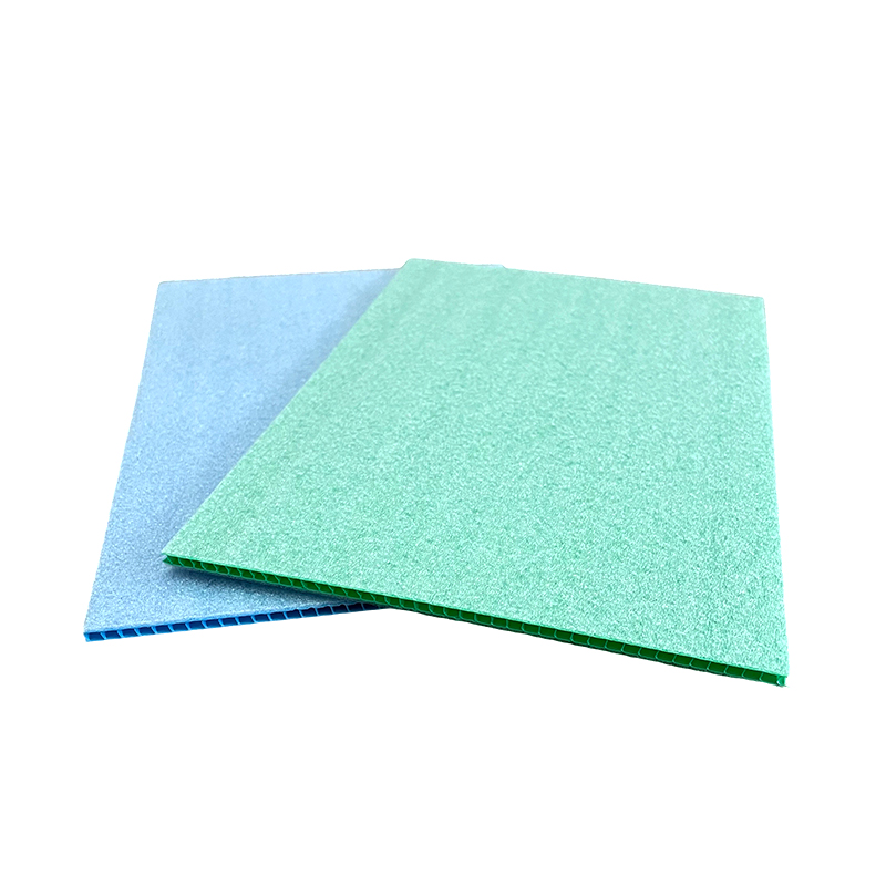 Ympäristöystävällinen vedenpitävä huopa laminoitu Twin Wall PP onttolevy